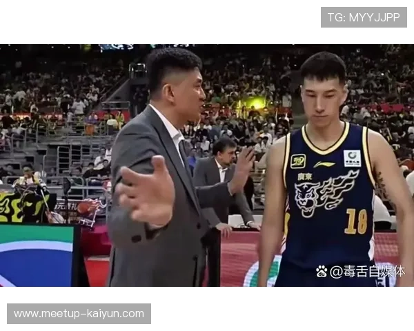 CBA季后赛激战正酣广东队逆转深圳队晋级四强